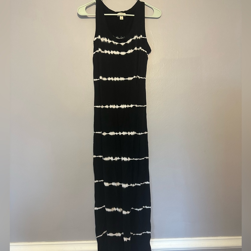 Black tie-dye maxi dress